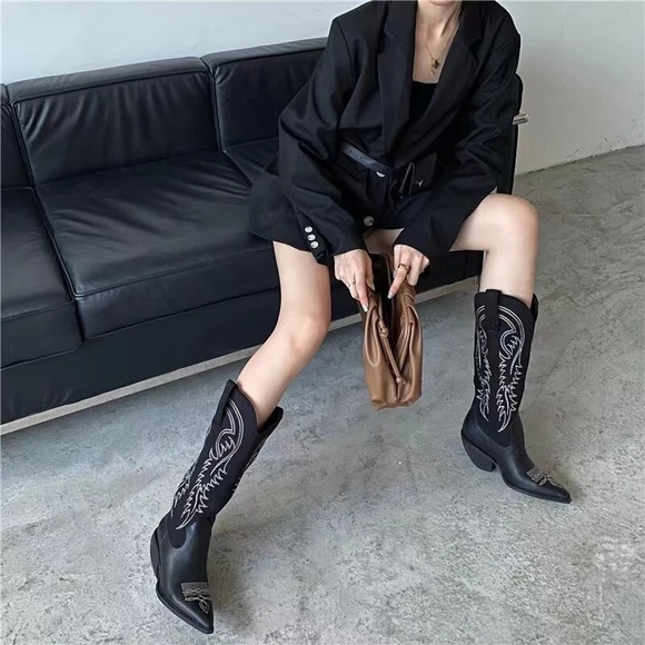 🛑AT COST! Black Embroidered Aztec Western Boho Festival Boot Vegan Suede leather - Picture 4 of 9
